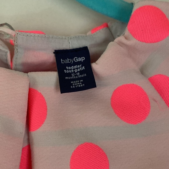 BUNDLE OF AMAZING CLOTHS . - Picture 8 of 14